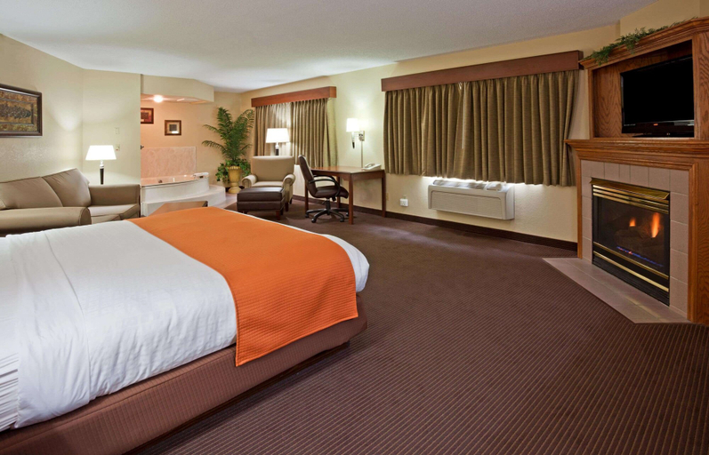 Bedroom 3, AmericInn by Wyndham Fargo West Acres, Cass