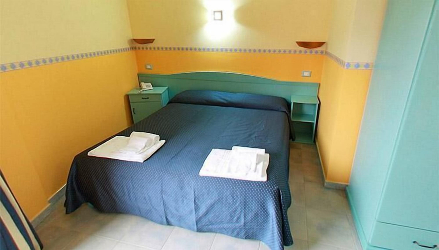 Bedroom 3, Hotel Costa Antiga, Carbonia-Iglesias