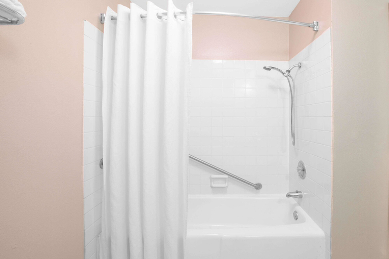 Bathroom 8