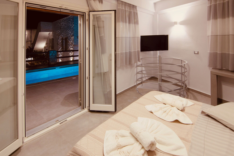 Bedroom 5, Aeris suites, South Aegean
