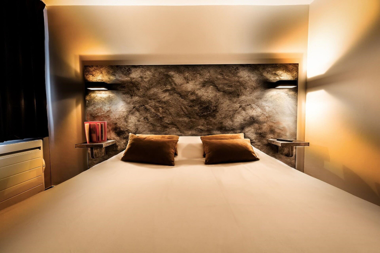 Bedroom 2, Logis Hôtel Restaurant Le Grill, Jura