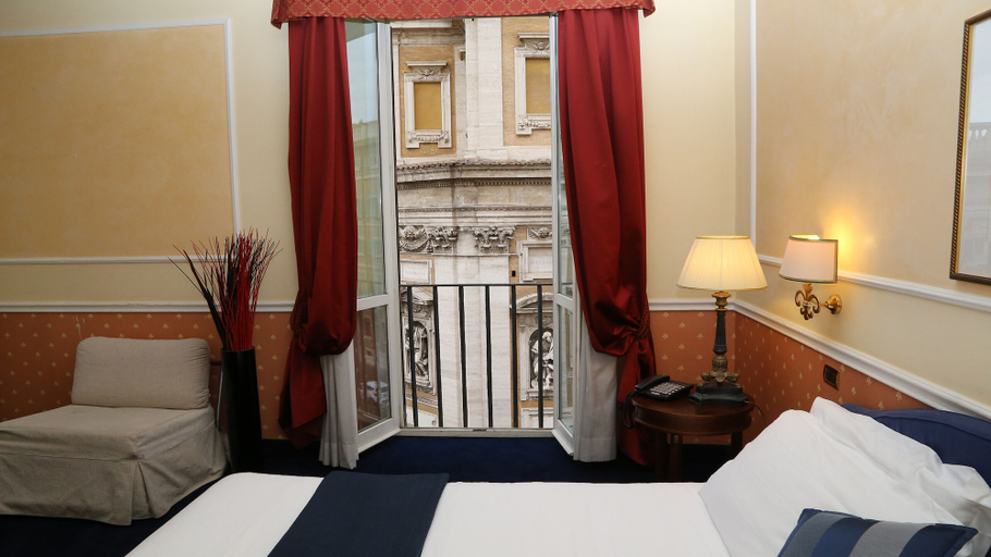 Bedroom 2, Antico Palazzo Rospigliosi, Rome