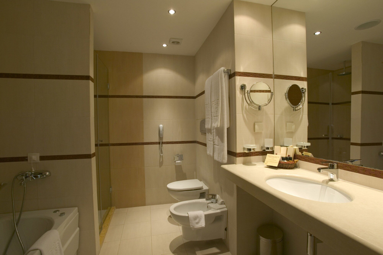 Bathroom 5, Garden of Eden Complex, Nesebar