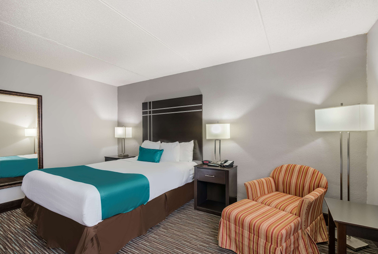 Bedroom 3, Best Western Waukesha Grand, Waukesha