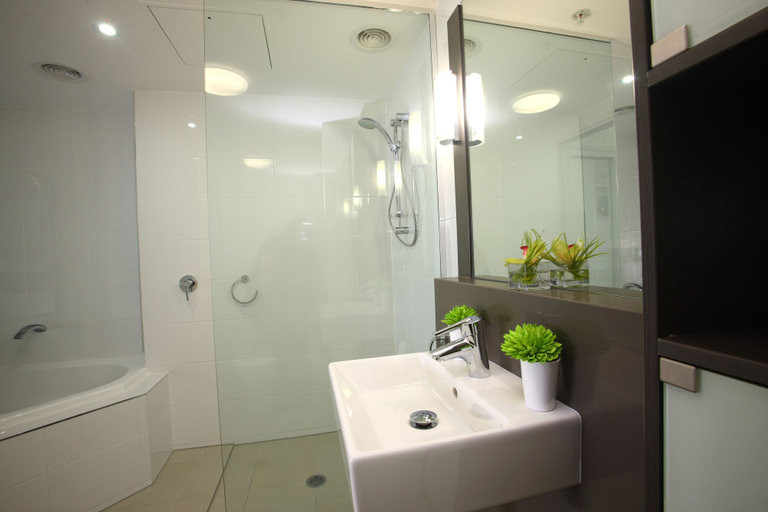 Bathroom 5, Monaco, Caloundra - Caloundra S.