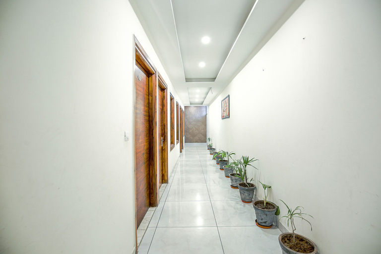 Others 5, Fabhotel Stevia, Sahibzada Ajit Singh Nagar