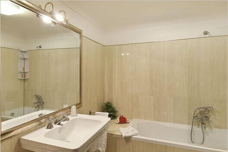 Bathroom 4, Antico Palazzo Rospigliosi, Rome