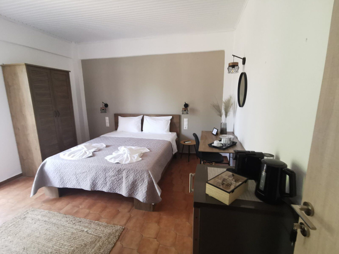 Bedroom 3, Stalis Drops, Crete