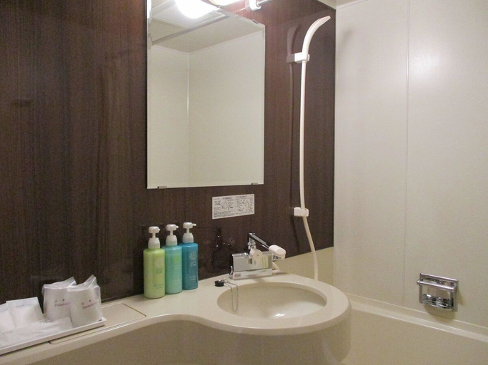 Bathroom 5, Niigata Keihin Hotel, Niigata