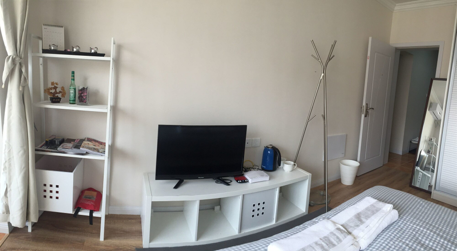 Others 4, Henry's Apartment - South Shanxi Road, Shanghai