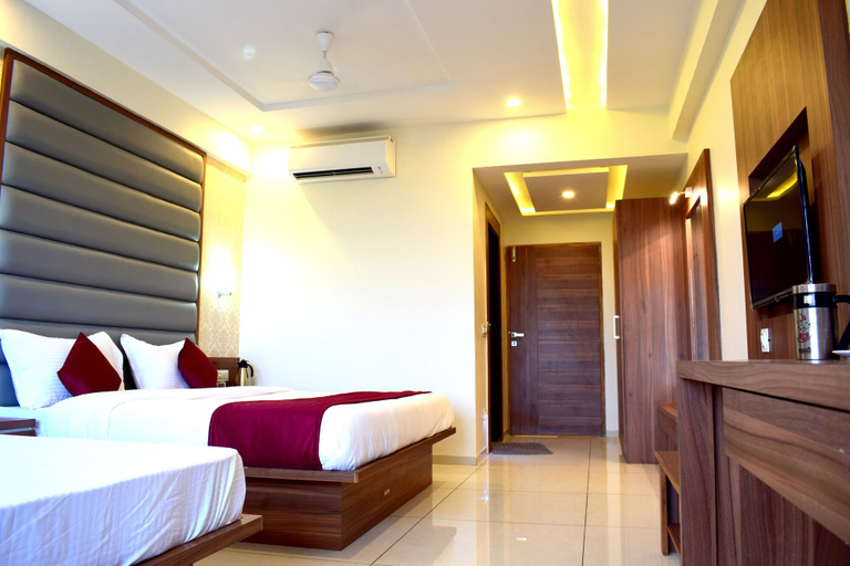 Others 3, The Castle Crown - Hotel Royal Square, Ahmedabad, Ahmadabad