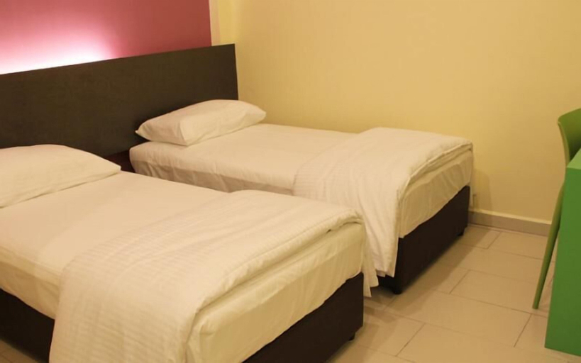 Bedroom 14