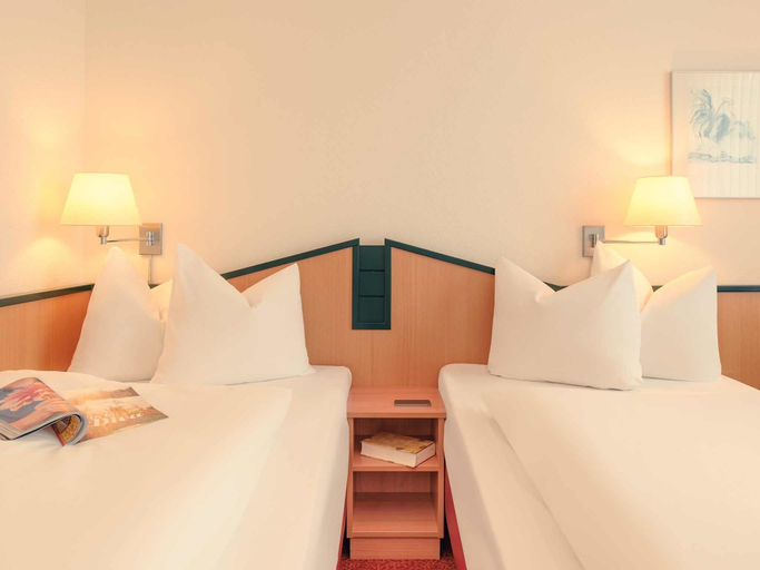 Bedroom 3, Mercure Hotel Duesseldorf Ratingen, Mettmann