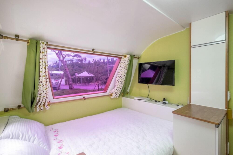 Bedroom 2, Four Seasons leisure town - Glamping, Pocheon