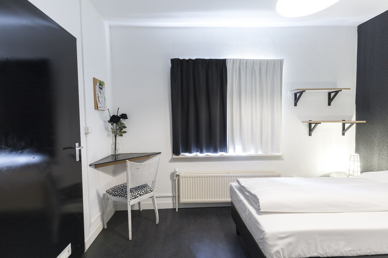 Bedroom 2, Will & Tate City Stay, The Hague