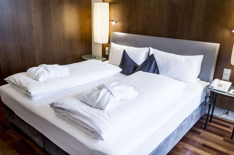 Bedroom 3, The Penz Hotel, Innsbruck