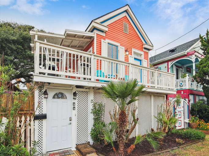 Exterior & Views 1, Seawall Hacienda, Galveston