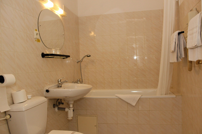 Bathroom, Hotel Meran, Praha 1