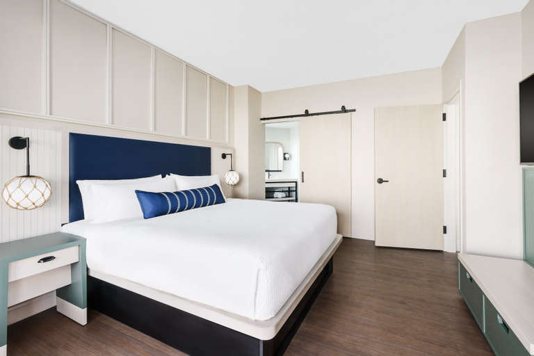Bedroom 14