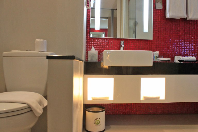 Bathroom 4