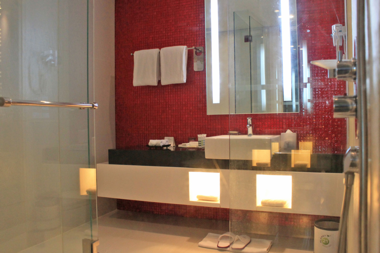 Bathroom 12