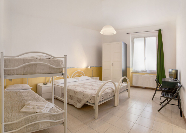 Bedroom 4, Casa per Ferie Villa Pozzi, Genova