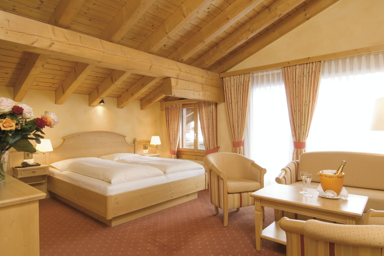 Bedroom 3, Silvretta Parkhotel, Prättigau/Davos