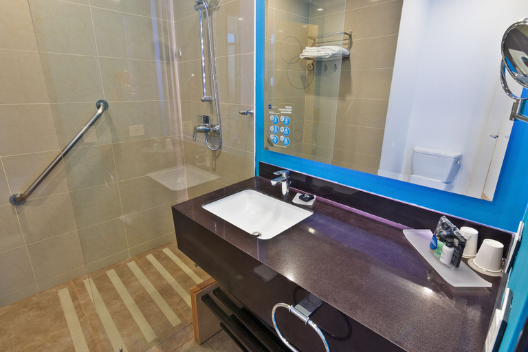 Bathroom 5, Hotel Sonesta Pereira, Pereira