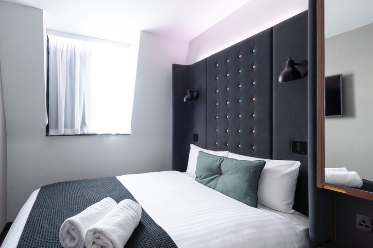 Bedroom 2, Point A London Liverpool Street, London