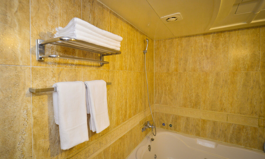 Bathroom 3, Hotel K, Gimhae