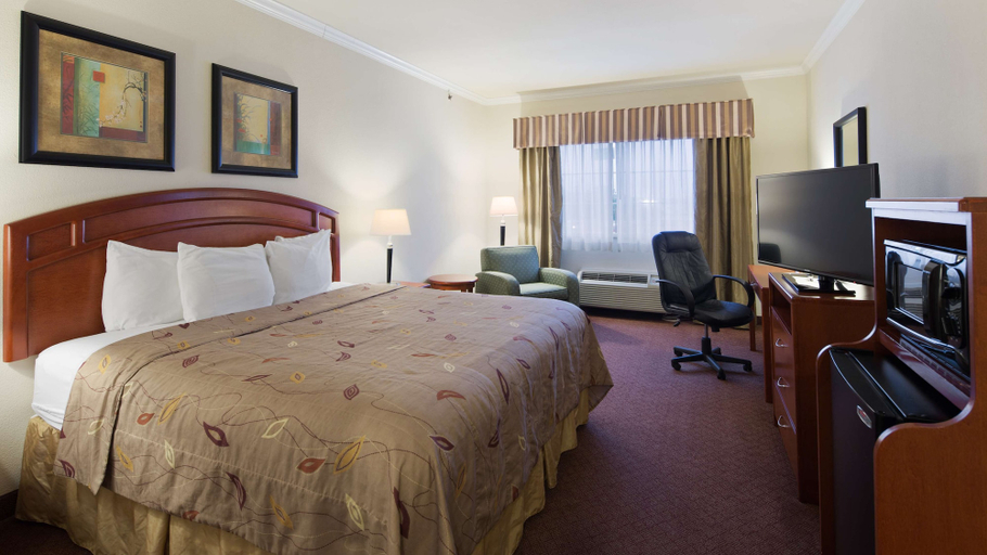 Bedroom 4, Best Western Cleveland Inn & Suites, Liberty