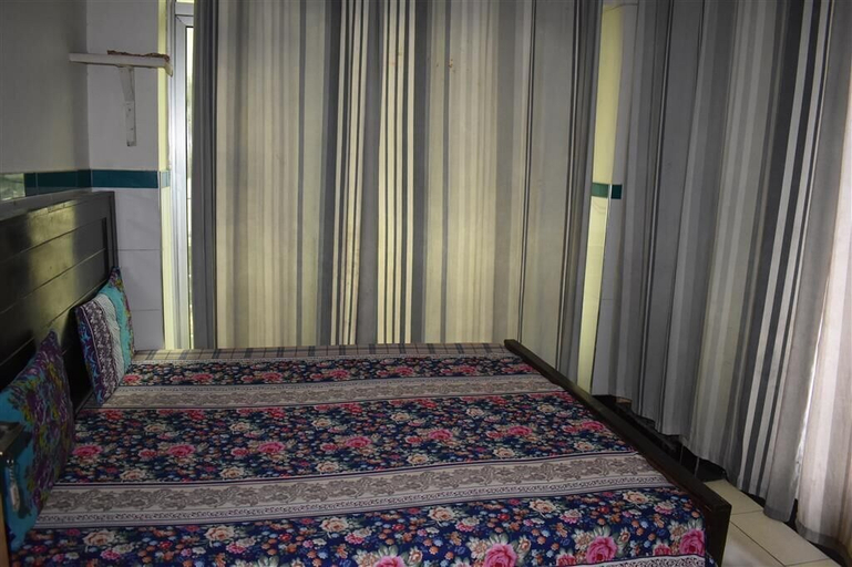 Bedroom 5, Ahmed Ali Hotel, Hazara