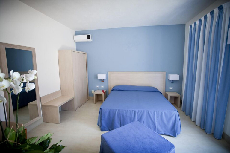 Bedroom 5, Sunset Beach, Trapani