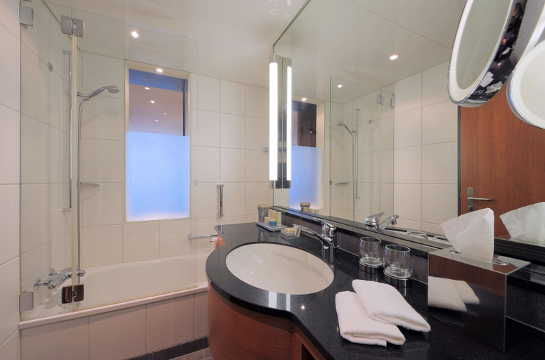 Bathroom 4, Radisson Blu Hotel, St Gallen, Sankt Gallen