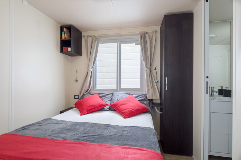 Bedroom 3, Camping Village Laguna Blu, Sassari