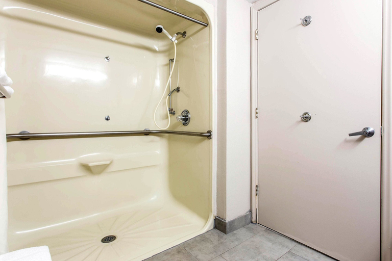 Bathroom 4, Quality Inn Fort Mill near Carowinds Blvd., York