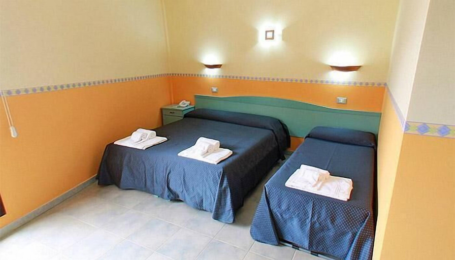 Bedroom 4, Hotel Costa Antiga, Carbonia-Iglesias