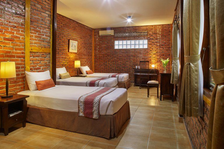 Bedroom 25