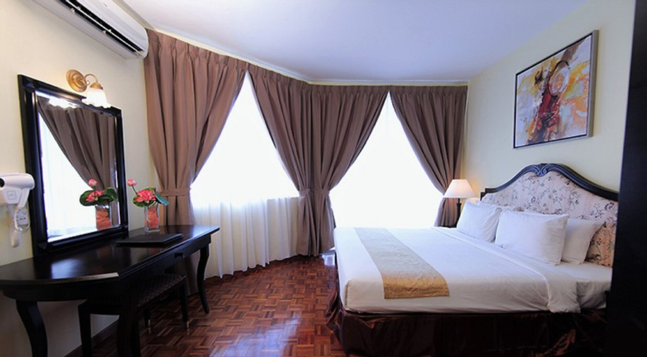 Bedroom 12