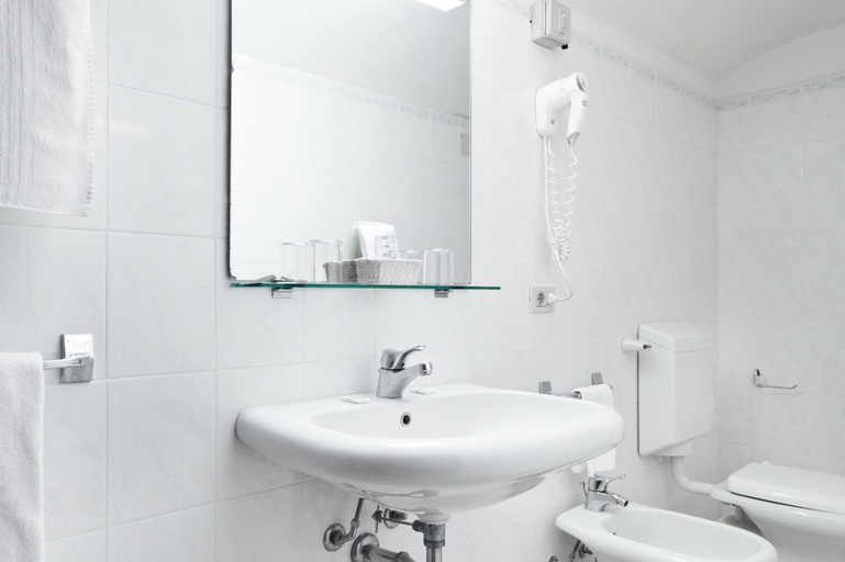 Bathroom 4, Hotel Alessandra, Florence
