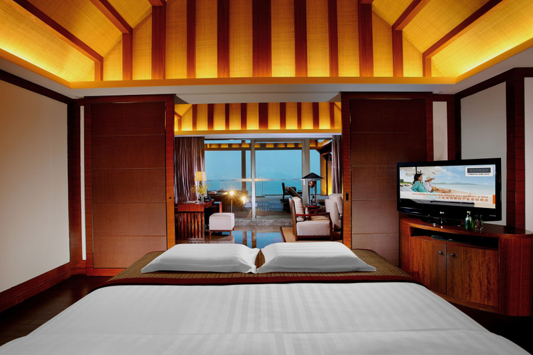Bedroom 4, Pullman Oceanview Sanya Bay Resort & Spa, Sanya