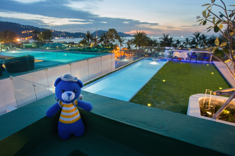 Swimming Pool 9