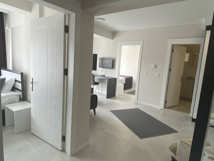 Bedroom 2, JK Business, Merkez