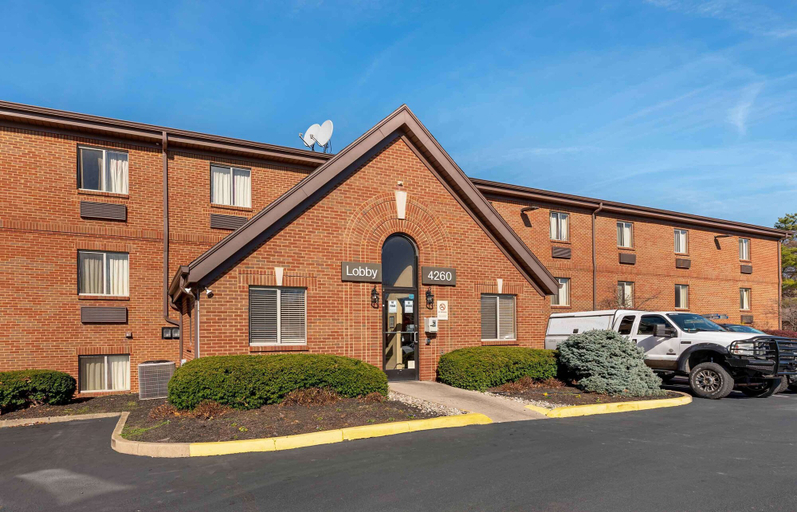 Exterior & Views 2, Extended Stay America Suites Cincinnati Blue Ash Reagan Hwy, Cincinnati