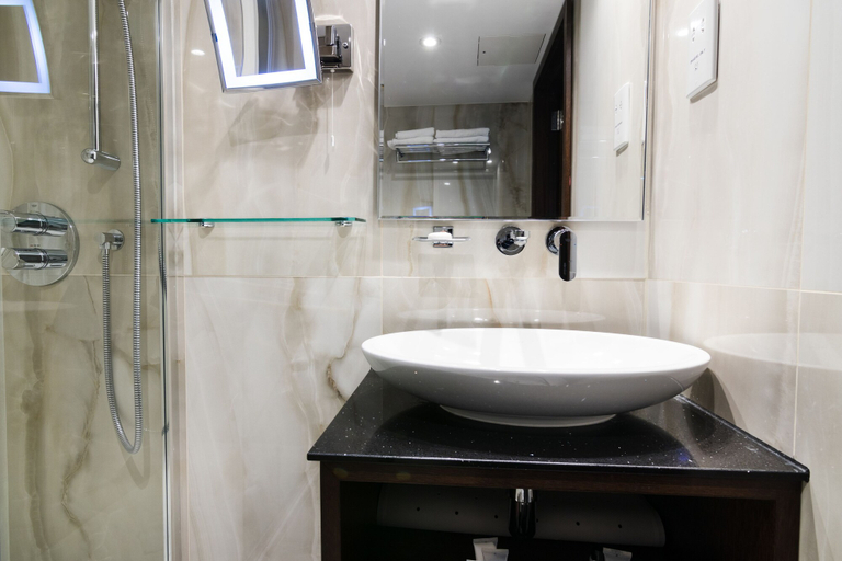 Bathroom 5, Montcalm Chilworth Townhouse, Paddington, London