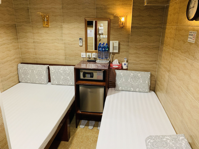 Bedroom 13