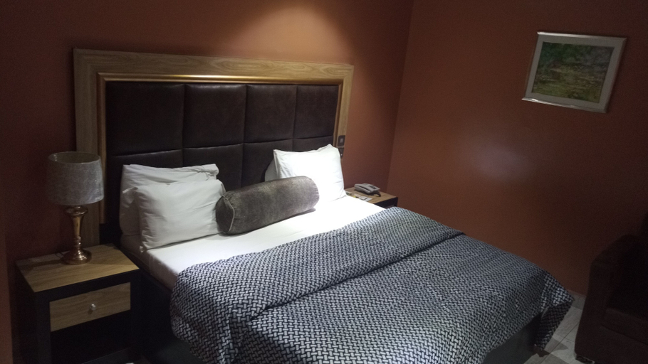 Bedroom 2, Hard Break Hotel and Suite, Enugu North