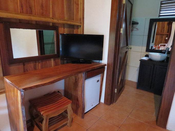 Others 5, Arenal Montechiari Hotel, San Carlos