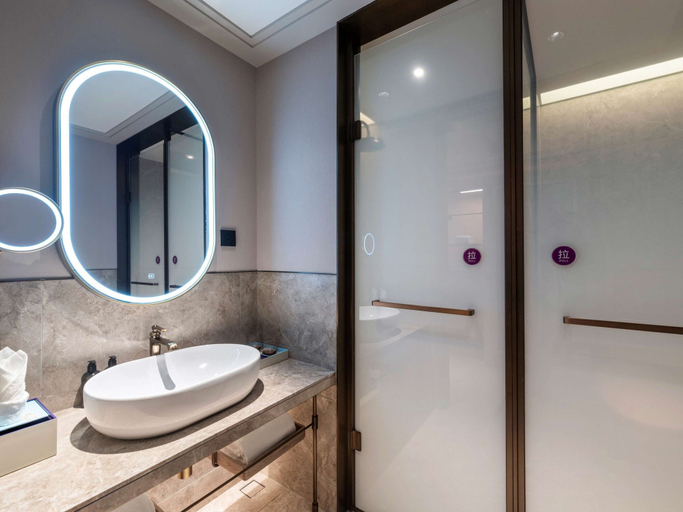 Bathroom 8