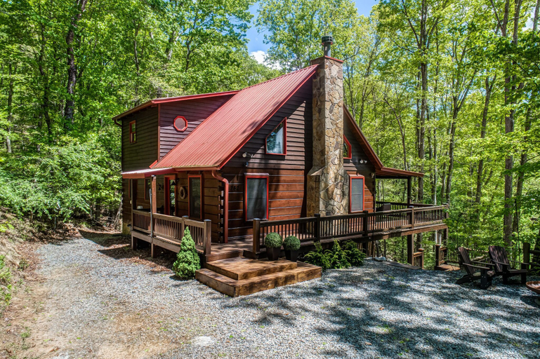 Exterior & Views 2, Papa Bear Path, Fannin